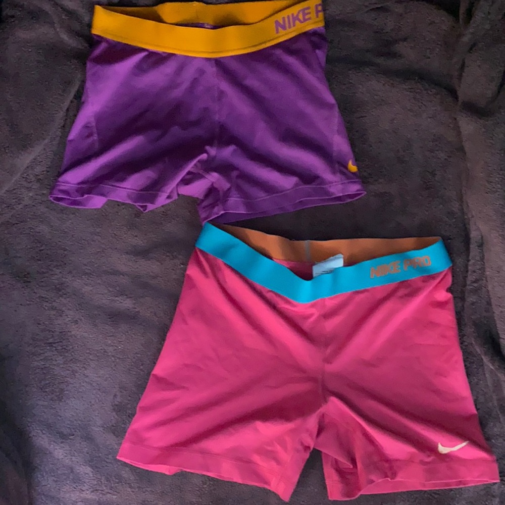 2 pairs of Nike pro combat shorts 🤟